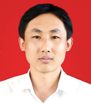 邓延春 .jpg