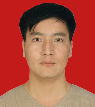 临聘教师 李小平.jpg